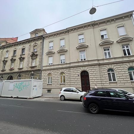 Cozy Loft Apartment In Zagreb Center Екстериор снимка